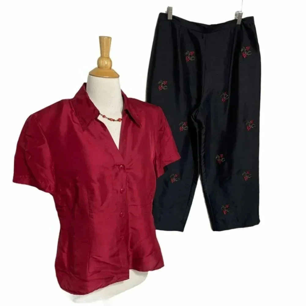 Vintage Studio I 12 red black 100% silk capris & top set